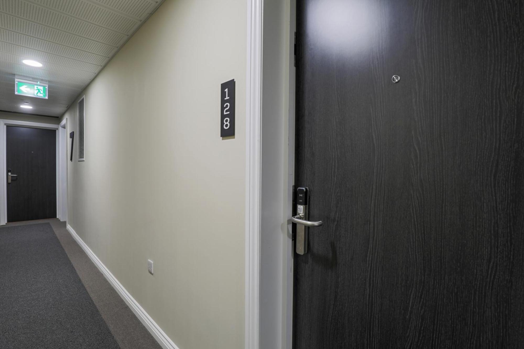 Springwell Suite - City Centre - Balcony & Pool Table - 3 Bed Leeds  Buitenkant foto