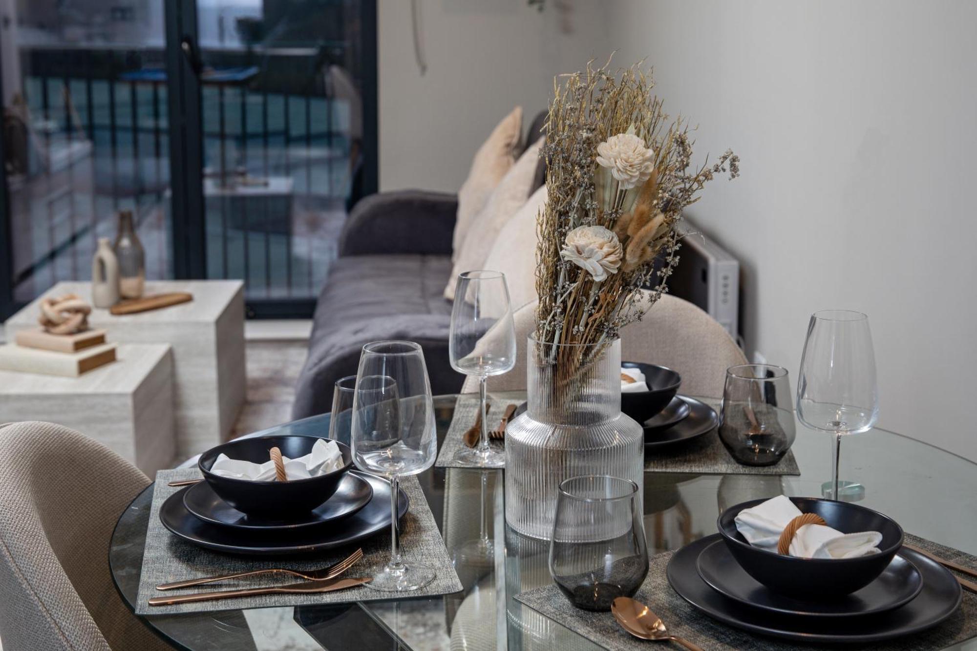 Springwell Suite - City Centre - Balcony & Pool Table - 3 Bed Leeds  Buitenkant foto